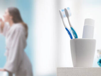 歯ブラシ　コップ